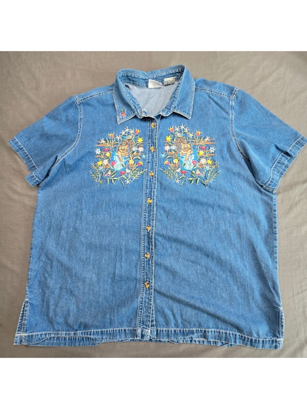 Bobbie Brooks 22W 24W Denim Embroidered Cat Floral Short Sleeve Shirt Blue